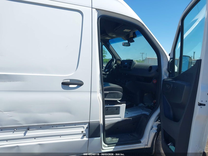 2021 Mercedes-benz Sprinter VIN W1W40CHY3MT052731 IAAI salvage auction — NORMAL WEAR, Clear (New Jersey), sold $3,100 on 2026-07-06 (photo 5)