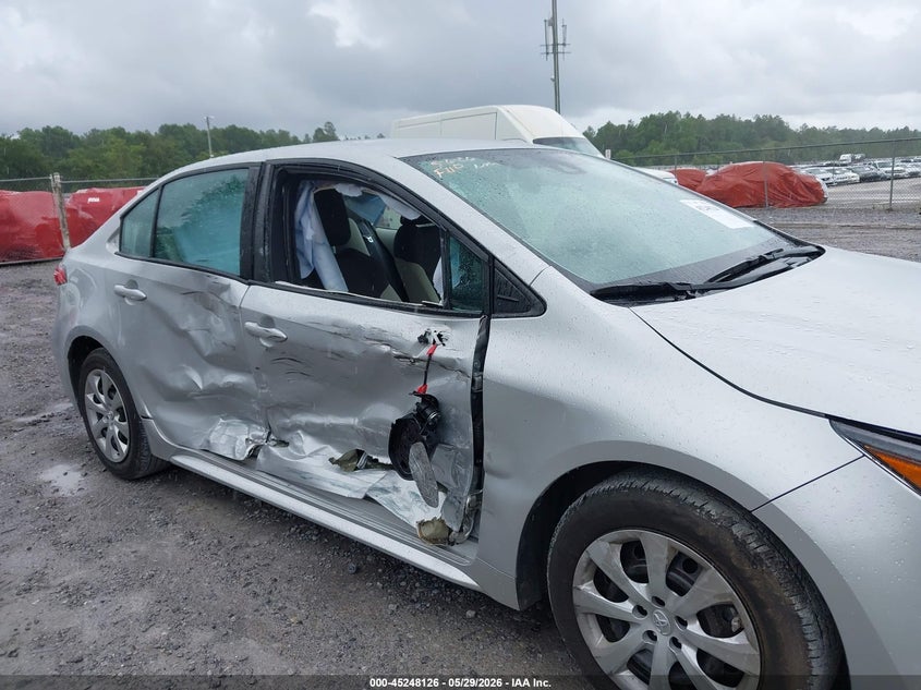 2021 Toyota Corolla VIN 5YFEPMAE6MP148913 IAAI salvage auction — RIGHT SIDE, Salvage Title, sold $5,600 on 2026-07-09 (photo 6)