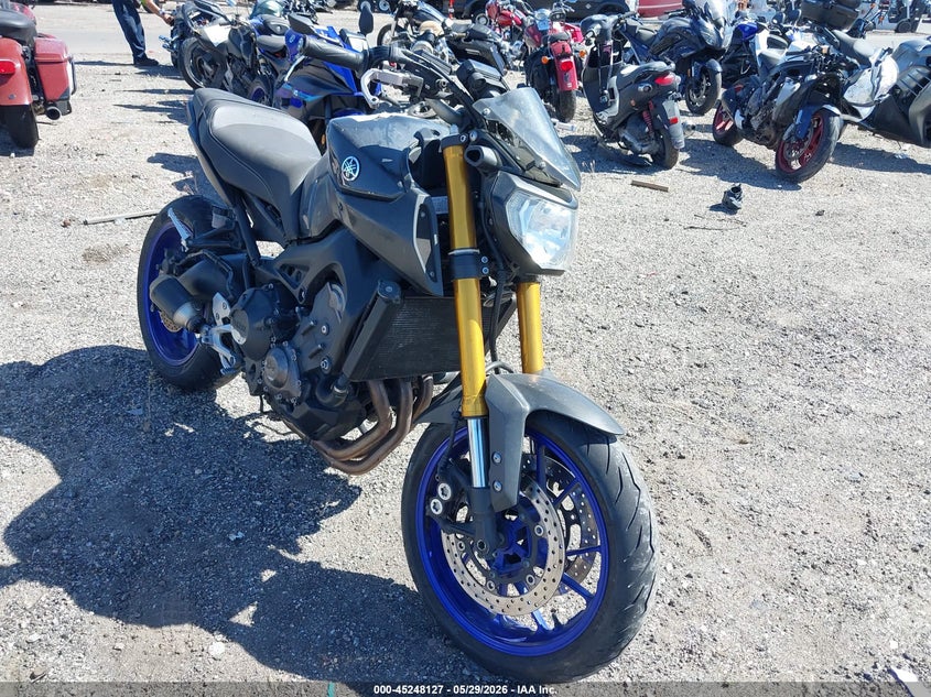 2014 Yamaha Fz VIN JYARN33Y6EA000884 IAAI salvage auction — RIGHT SIDE, Salvage Title, sold $2,850 on 2026-07-21 (photo 1)