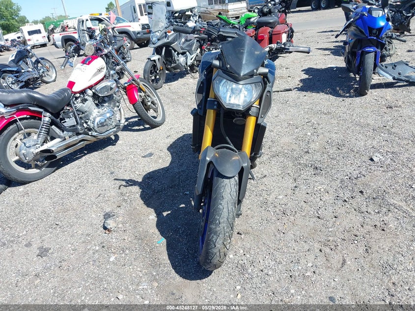2014 Yamaha Fz VIN JYARN33Y6EA000884 IAAI salvage auction — RIGHT SIDE, Salvage Title, sold $2,850 on 2026-07-21 (photo 5)