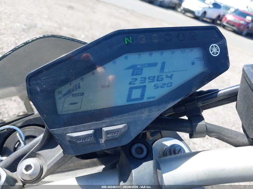2014 Yamaha Fz VIN JYARN33Y6EA000884 IAAI salvage auction — RIGHT SIDE, Salvage Title, sold $2,850 on 2026-07-21 (photo 7)