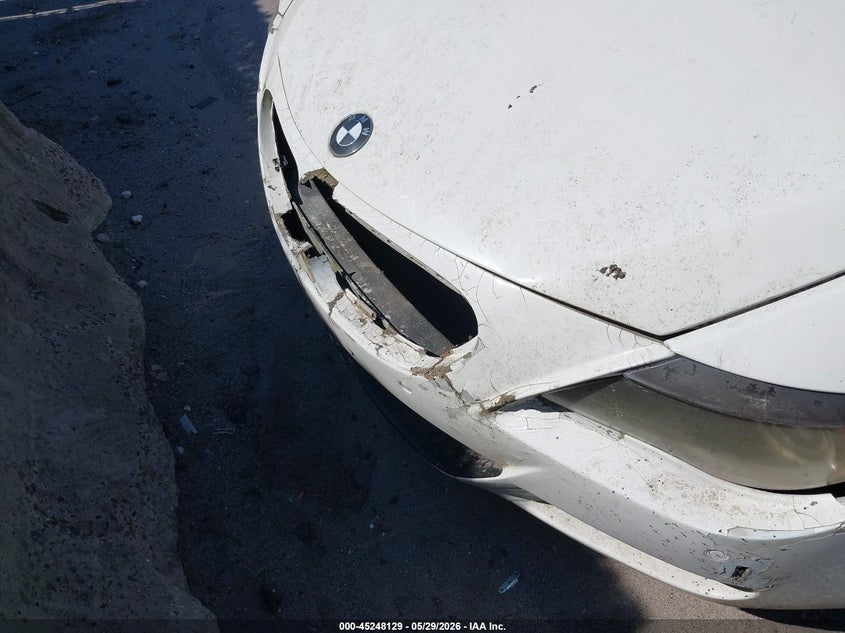 2004 BMW 6 series VIN WBAEH73494B190877 IAAI salvage auction — FRONT END, Clear (New York), sold $500 on 2026-07-14 (photo 6)