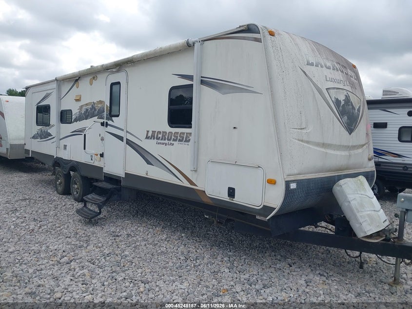2013 Forest river Lacrosse VIN 5ZT2LCWF7DB002866 IAAI salvage auction — Unknown, Clear (Oklahoma), sold $625 on 2026-07-28 (photo 1)