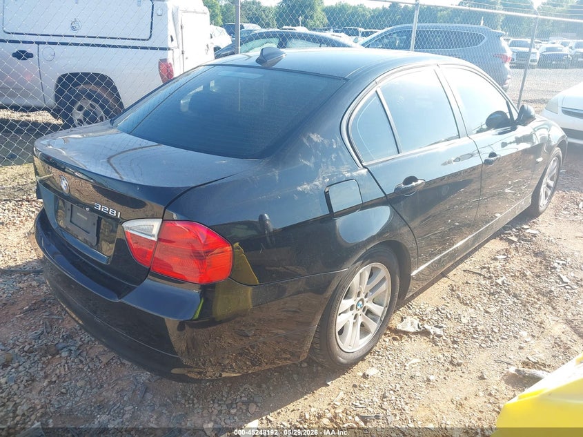 2007 BMW 3er VIN WBAVA33527KX81868 IAAI salvage auction — REAR END, Salvage (North Carolina), sold $250 on 2026-07-06 (photo 4)