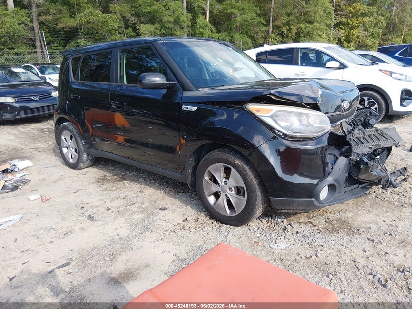 2015 Kia Soul VIN KNDJN2A28F7218964 IAAI salvage auction — LEFT FRONT, Salvage Title, sold $575 on 2026-07-14 (photo 1)