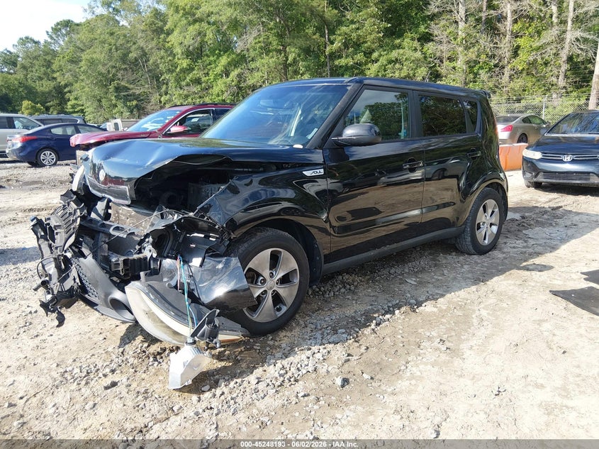 2015 Kia Soul VIN KNDJN2A28F7218964 IAAI salvage auction — LEFT FRONT, Salvage Title, sold $575 on 2026-07-14 (photo 2)