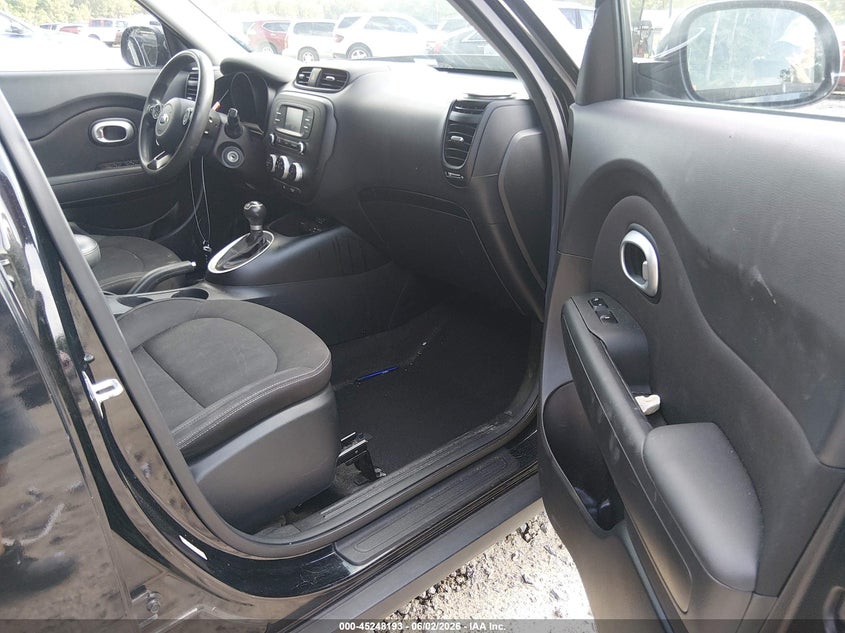 2015 Kia Soul VIN KNDJN2A28F7218964 IAAI salvage auction — LEFT FRONT, Salvage Title, sold $575 on 2026-07-14 (photo 5)