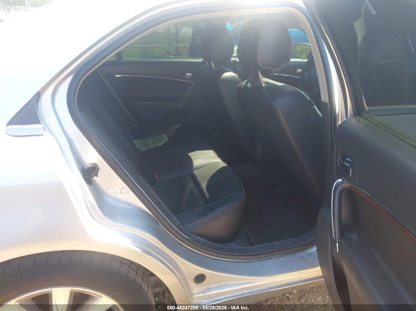 2012 Lincoln Mkz VIN 3LNHL2JC4CR827627 IAAI salvage auction — NORMAL WEAR, Clear (Wisconsin), sold $400 on 2026-07-10 (photo 8)