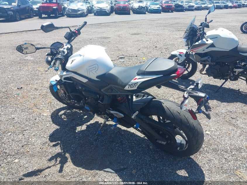 2024 Triumph motorcycle Street VIN SMTA604S1RTBM2419 IAAI salvage auction — SIDE, Salvage (Utah), sold $3,700 on 2026-07-15 (photo 3)
