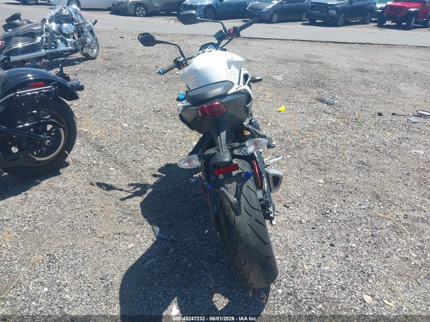 2024 Triumph motorcycle Street VIN SMTA604S1RTBM2419 IAAI salvage auction — SIDE, Salvage (Utah), sold $3,700 on 2026-07-15 (photo 6)