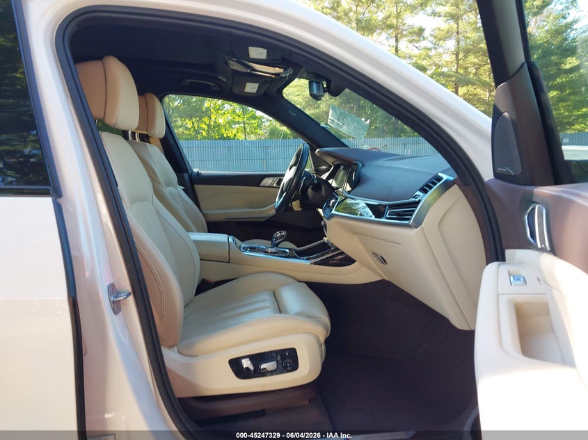 2019 BMW X7 VIN 5UXCW2C59KL089940 IAAI salvage auction — FRONT END, Salvage Title, sold $23,500 on 2026-07-19 (photo 5)