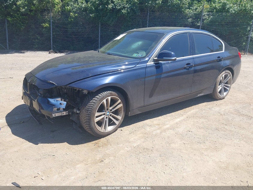 2017 BMW 3er VIN WBA8D9C38HA011946 IAAI salvage auction — LEFT FRONT, Salvage Title, sold $1,575 on 2026-07-17 (photo 2)