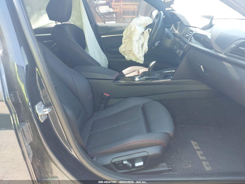 2017 BMW 3er VIN WBA8D9C38HA011946 IAAI salvage auction — LEFT FRONT, Salvage Title, sold $1,575 on 2026-07-17 (photo 5)
