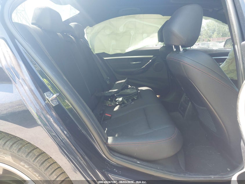 2017 BMW 3er VIN WBA8D9C38HA011946 IAAI salvage auction — LEFT FRONT, Salvage Title, sold $1,575 on 2026-07-17 (photo 8)