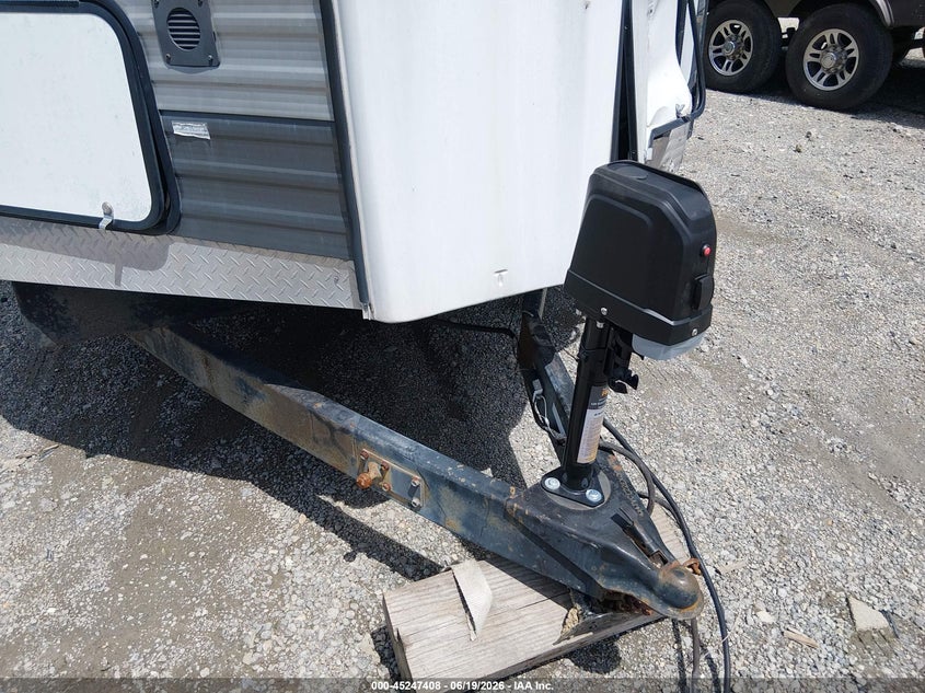 2014 Forest river V cross VIN 4X4TVCE22EX001170 IAAI salvage auction — ROLLOVER, Salvage (Ohio), sold $100 on 2026-07-14 (photo 7)