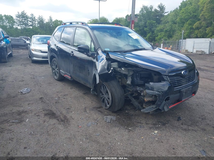 2021 Subaru Forester VIN JF2SKALC2MH438364 IAAI salvage auction — RIGHT FRONT, Salvage Title, sold $4,250 on 2026-07-17 (photo 1)