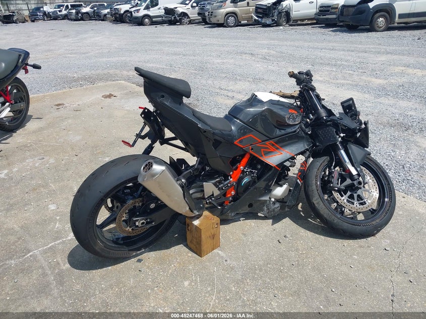 2026 Ktm 990 VIN VBKR99407TM911997 IAAI salvage auction — UNKNOWN, Certificate Of Destruction (Florida), sold $800 on 2026-07-14 (photo 4)