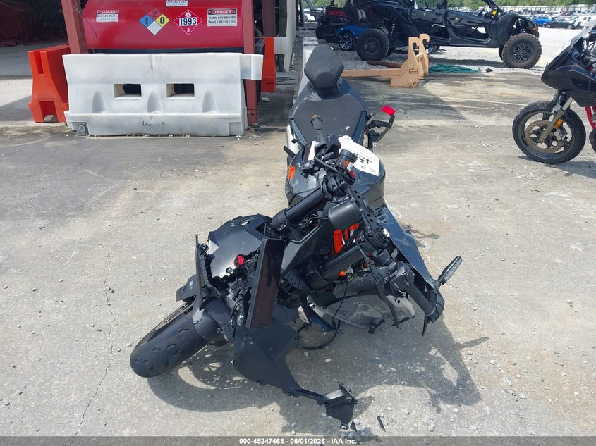 2026 Ktm 990 VIN VBKR99407TM911997 IAAI salvage auction — UNKNOWN, Certificate Of Destruction (Florida), sold $800 on 2026-07-14 (photo 5)
