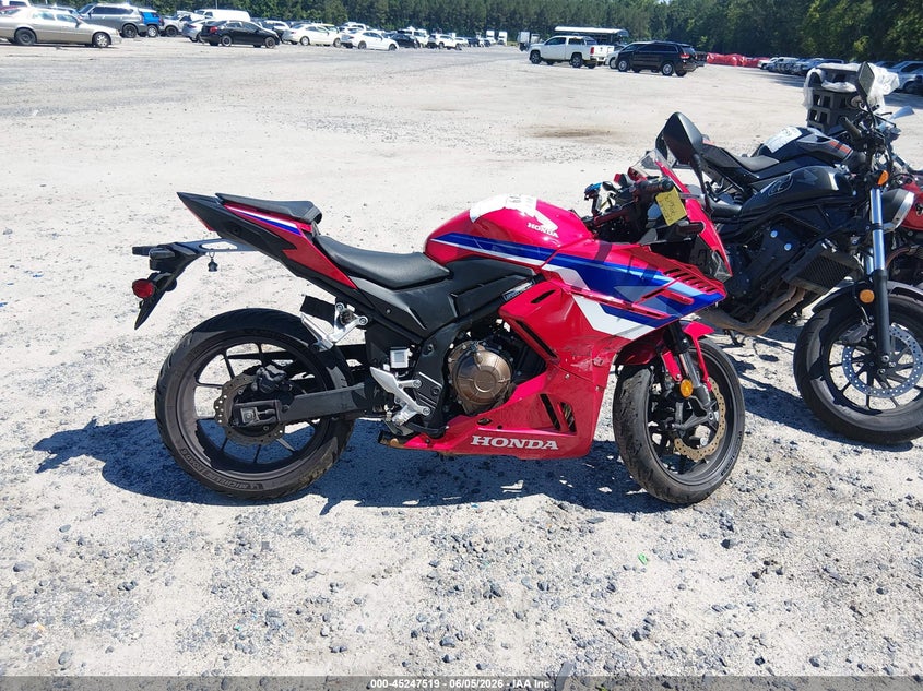 2025 Honda Cbr VIN MLHPC7058S5100277 IAAI salvage auction — LEFT FRONT, Salvage Title, sold $125 on 2026-07-08 (photo 4)