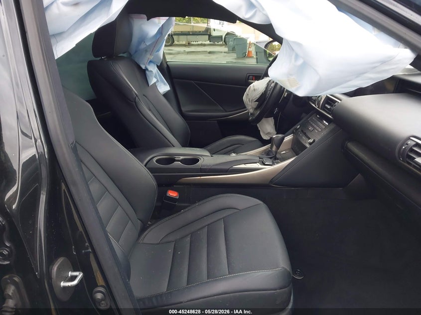 2020 Lexus VIN JTHGA1D25L5102316 IAAI salvage auction — NORMAL WEAR, Salvage (California), sold $5,100 on 2026-07-20 (photo 5)