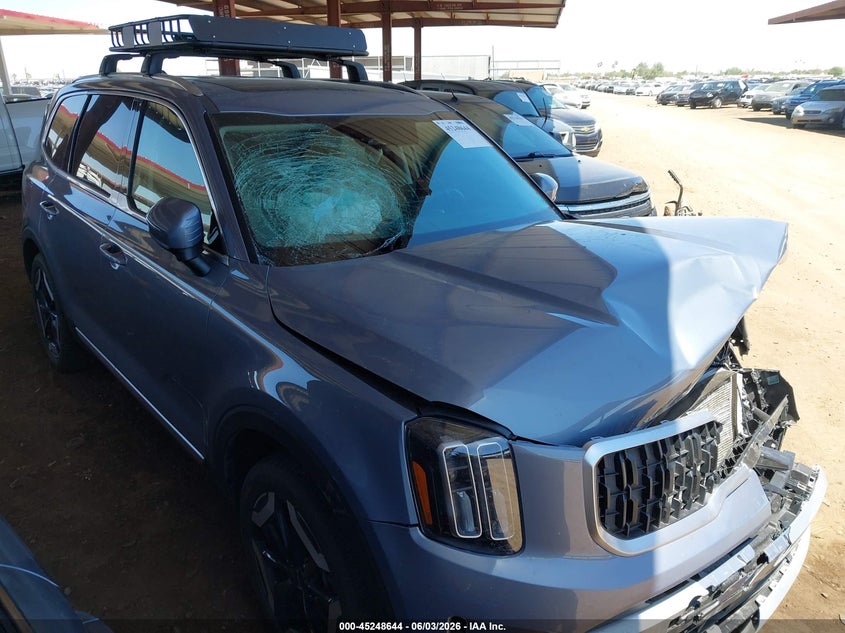 2025 Kia Telluride VIN 5XYP34GC1SG645041 IAAI salvage auction — FRONT END, Salvage Title, sold $10,700 on 2026-07-28 (photo 1)