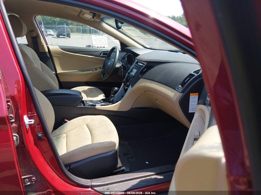 2014 Hyundai Sonata VIN KMHEC4A40EA117774 IAAI salvage auction — LEFT SIDE, Salvage Title, sold $1,300 on 2026-07-15 (photo 5)