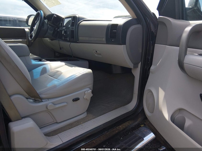 2007 Gmc SIERRA VIN 2GTEC19J471590524 IAAI salvage auction — LEFT FRONT, Clear (South Carolina), sold $1,350 on 2026-07-10 (photo 5)