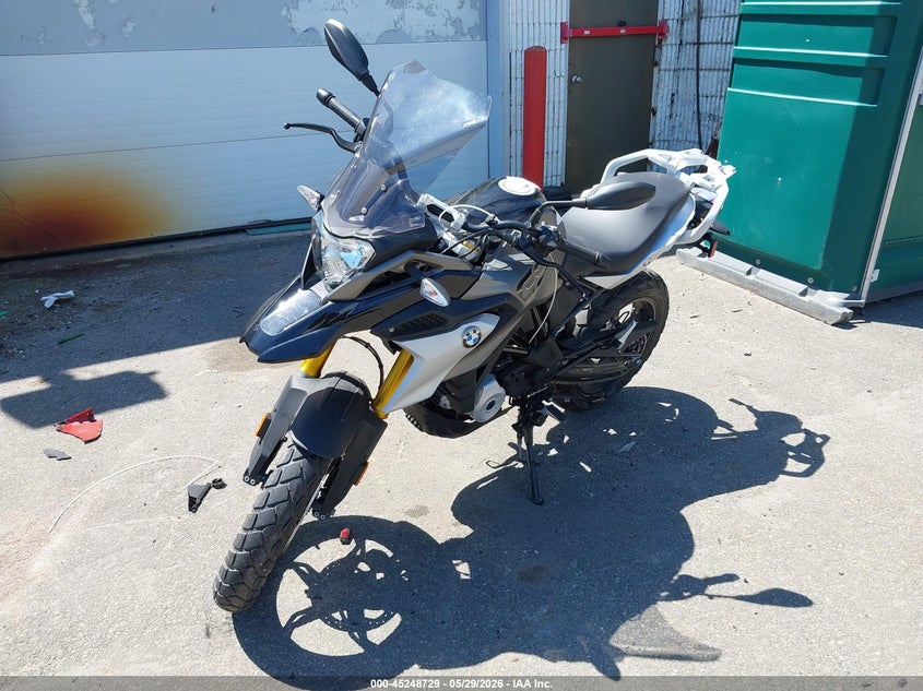 2020 BMW G 310 VIN WB30G1201LR827380 IAAI salvage auction — THEFT, Salvage Title, sold $1,100 on 2026-07-07 (photo 2)