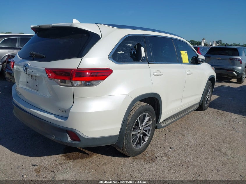 2018 Toyota Highlander VIN 5TDKZRFHXJS545363 IAAI salvage auction — HAIL, Original (Texas), sold $13,450 on 2026-08-25 (photo 4)