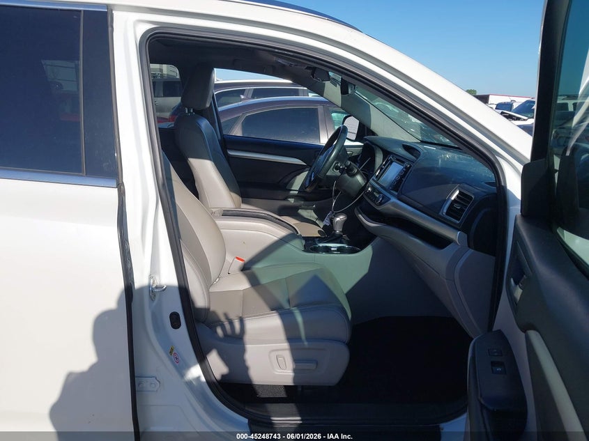 2018 Toyota Highlander VIN 5TDKZRFHXJS545363 IAAI salvage auction — HAIL, Original (Texas), sold $13,450 on 2026-08-25 (photo 5)