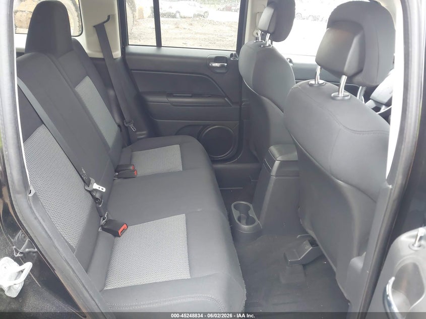 2010 Jeep Patriot VIN 1J4NF1GB6AD666009 IAAI salvage auction — SIDE, Salvage (North Carolina), sold $475 on 2026-07-22 (photo 8)