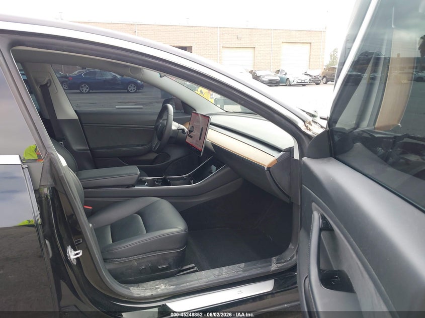 2020 Tesla Model 3 VIN 5YJ3E1EC9LF640706 IAAI salvage auction — RIGHT FRONT, Salvage Title, sold $7,750 on 2026-07-09 (photo 5)