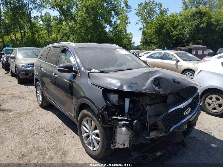 2018 Kia Sorento VIN 5XYPGDA59JG352050 IAAI salvage auction — FRONT & REAR, Salvage Title, sold $1,300 on 2026-07-14 (photo 1)