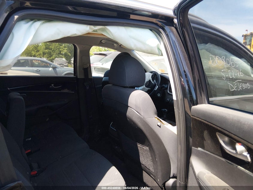 2018 Kia Sorento VIN 5XYPGDA59JG352050 IAAI salvage auction — FRONT & REAR, Salvage Title, sold $1,300 on 2026-07-14 (photo 8)