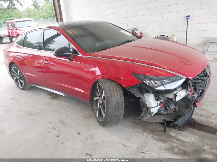 2021 Hyundai Sonata VIN 5NPEJ4J27MH092078 IAAI salvage auction — RIGHT FRONT, Salvage Title, sold $3,950 on 2026-07-08 (photo 1)