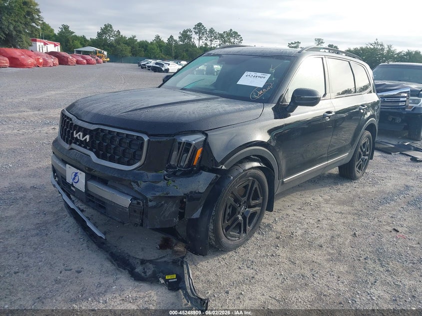2023 Kia Telluride VIN 5XYP3DGC8PG330700 IAAI salvage auction — LEFT FRONT, Salvage Title, sold $7,800 on 2026-07-09 (photo 2)