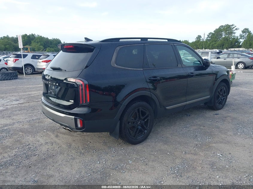 2023 Kia Telluride VIN 5XYP3DGC8PG330700 IAAI salvage auction — LEFT FRONT, Salvage Title, sold $7,800 on 2026-07-09 (photo 4)