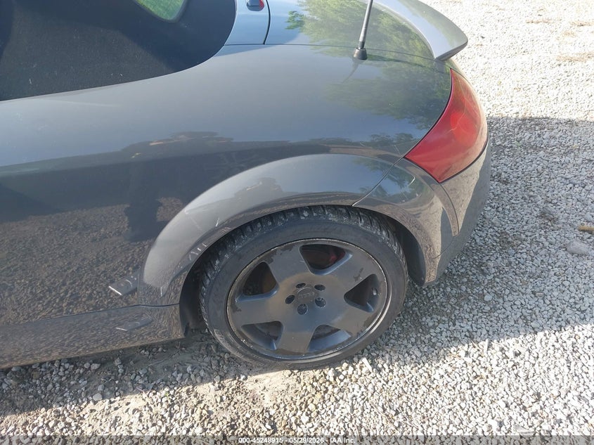 2001 Audi Tt VIN TRUUT28N611047362 IAAI salvage auction — NORMAL WEAR, Original (Ohio), sold $325 on 2026-07-14 (photo 6)