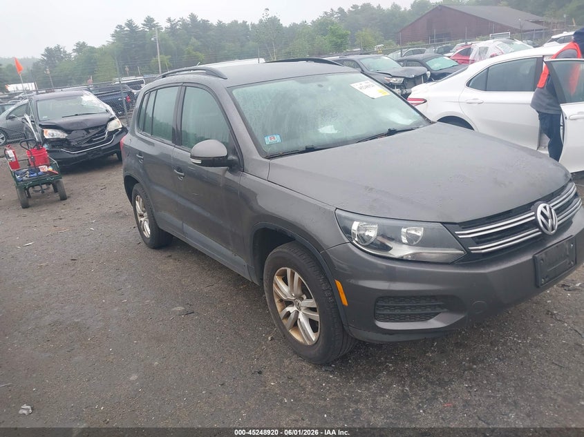 2015 Volkswagen Tiguan VIN WVGAV7AX0FW597288 IAAI salvage auction — LEFT FRONT, Salvage (Massachusetts), sold $425 on 2026-07-24 (photo 1)