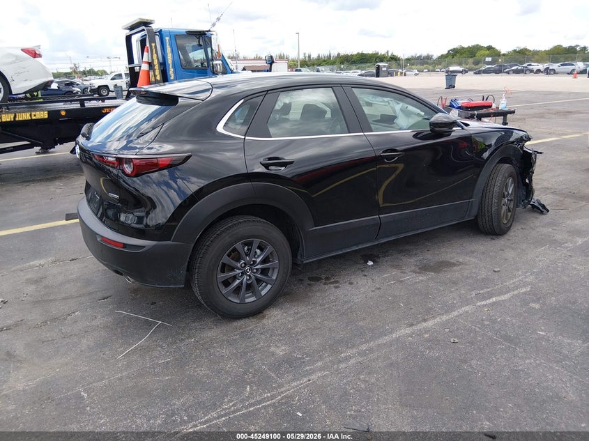 2024 Mazda Cx-30 VIN 3MVDMBAM5RM672678 IAAI salvage auction — RIGHT FRONT, Salvage Title, sold $4,925 on 2026-07-09 (photo 4)