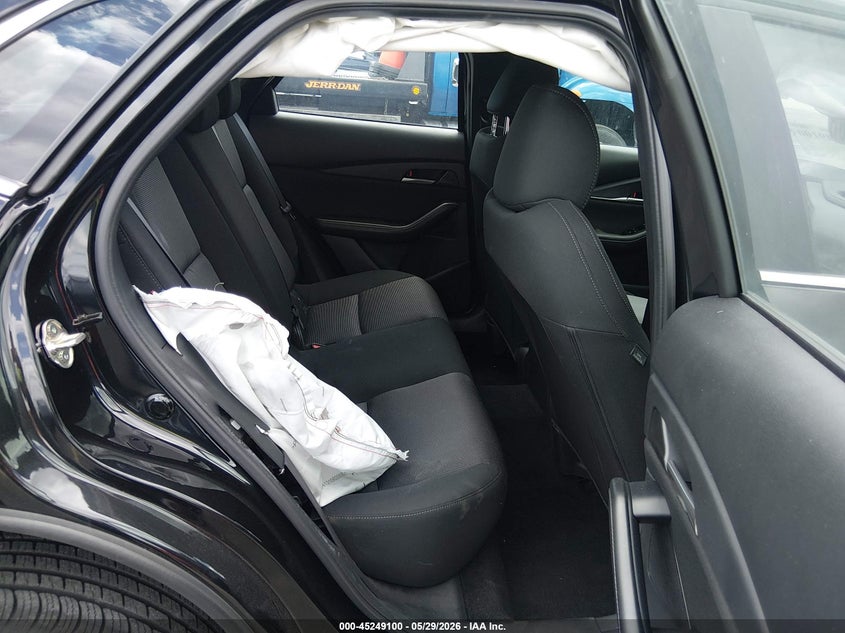 2024 Mazda Cx-30 VIN 3MVDMBAM5RM672678 IAAI salvage auction — RIGHT FRONT, Salvage Title, sold $4,925 on 2026-07-09 (photo 8)