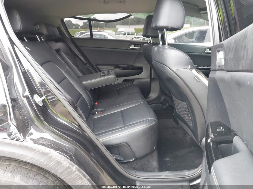 2019 Kia Sportage VIN KNDPNCAC2K7604007 IAAI salvage auction — ROLLOVER, Salvage Title, sold $1,000 on 2026-07-22 (photo 8)