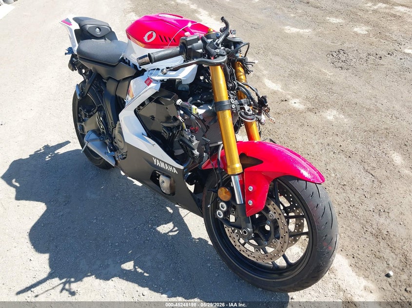 2026 Yama Yzf-r7 VIN JYARM60Y5TA000302 IAAI salvage auction — FRONT & REAR, Salvage (California), sold $1,150 on 2026-07-08 (photo 1)