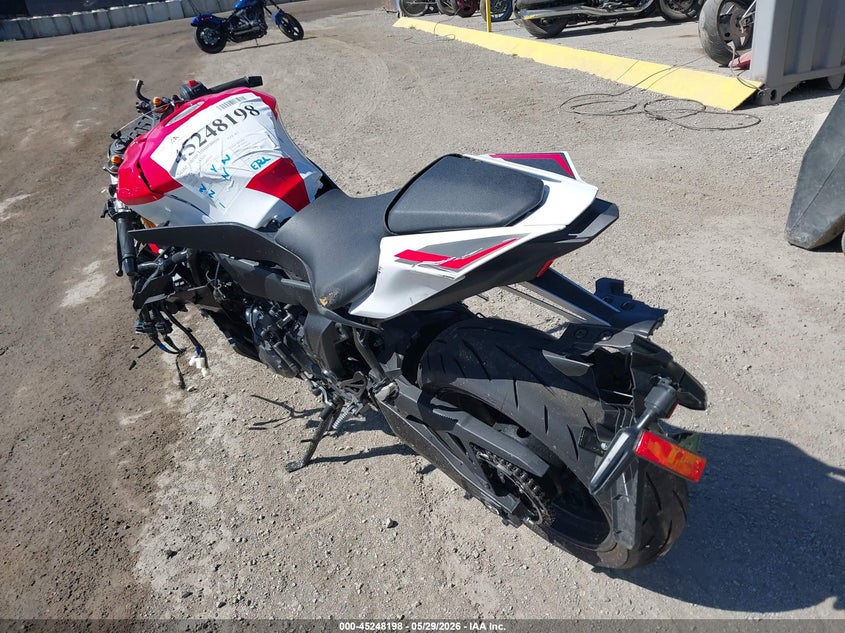 2026 Yama Yzf-r7 VIN JYARM60Y5TA000302 IAAI salvage auction — FRONT & REAR, Salvage (California), sold $1,150 on 2026-07-08 (photo 3)
