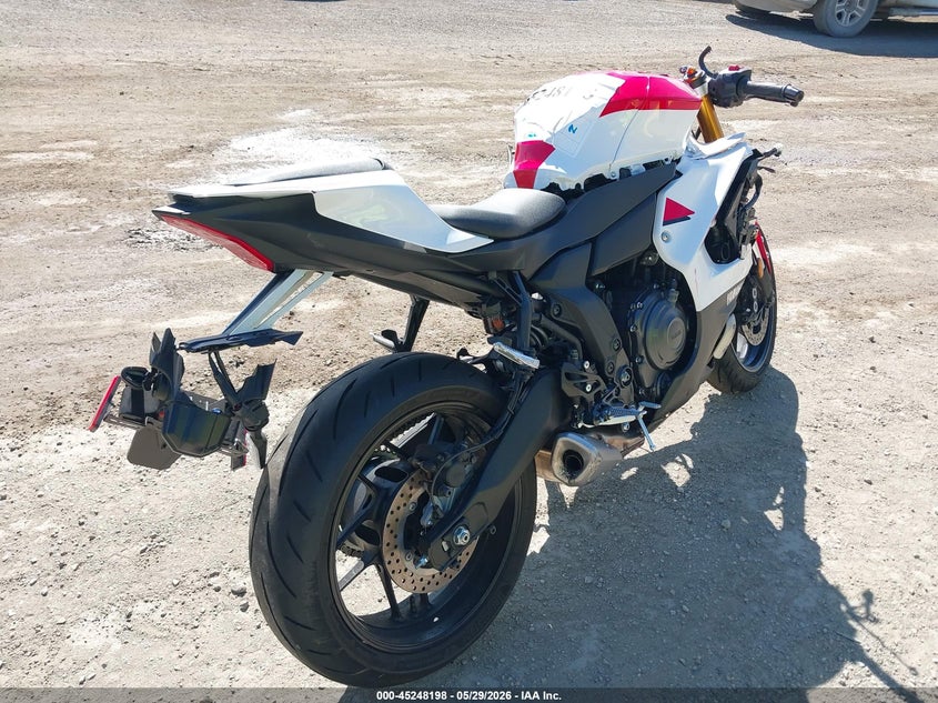 2026 Yama Yzf-r7 VIN JYARM60Y5TA000302 IAAI salvage auction — FRONT & REAR, Salvage (California), sold $1,150 on 2026-07-08 (photo 4)