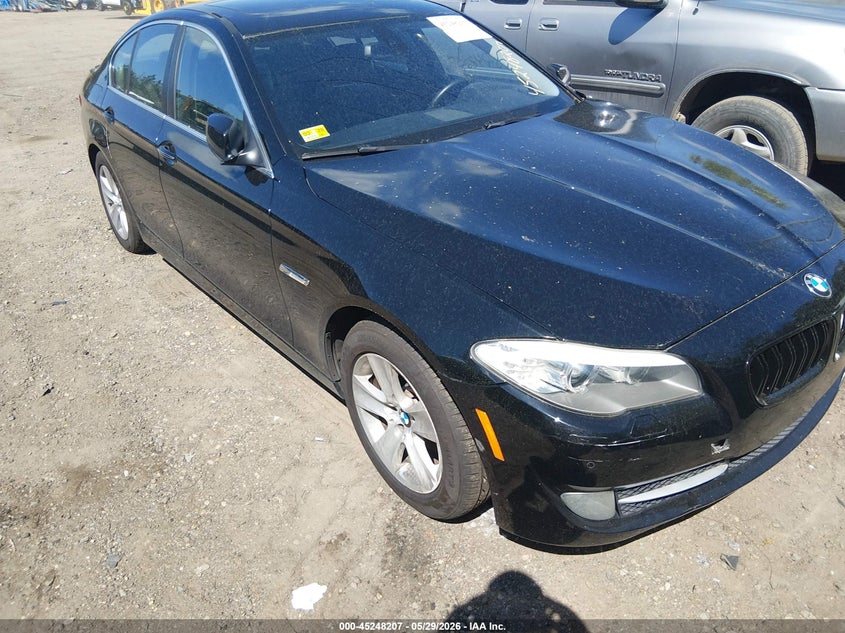 2012 BMW 5er VIN WBAXG5C53CDX03536 IAAI salvage auction — WATER/FLOOD, Salvage (Rhode Island), sold $375 on 2026-08-04 (photo 1)