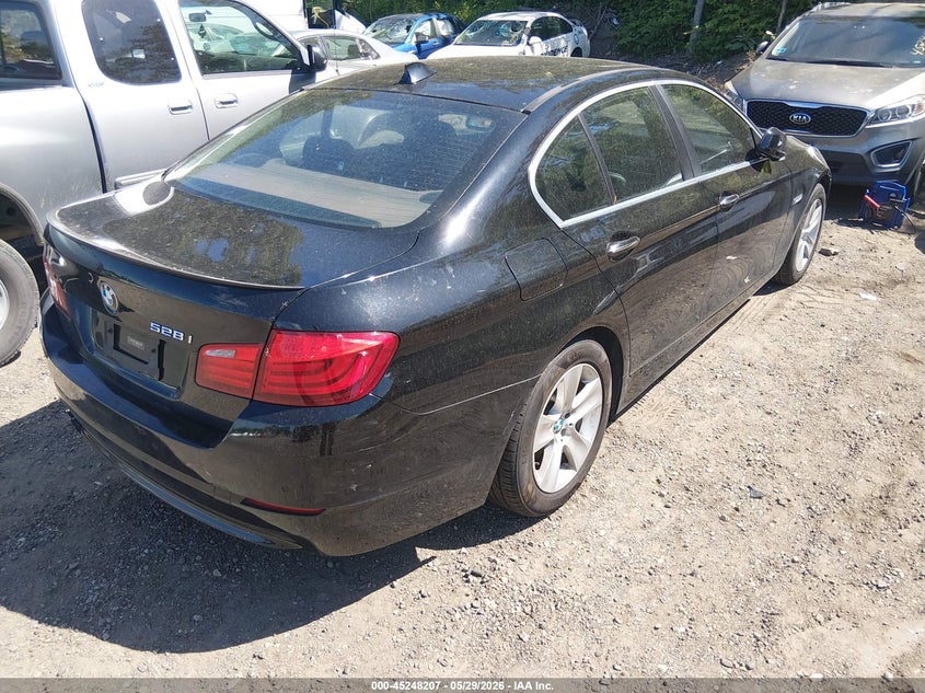 2012 BMW 5er VIN WBAXG5C53CDX03536 IAAI salvage auction — WATER/FLOOD, Salvage (Rhode Island), sold $375 on 2026-08-04 (photo 4)