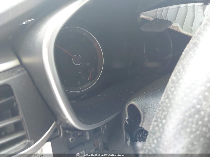 2021 Genesis G70 VIN KMTG64LA6MU075195 IAAI salvage auction — BIO HAZARD, Salvage Title, sold $200 on 2026-07-07 (photo 7)