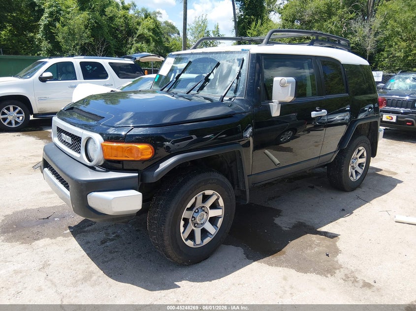2014 Toyota Fj cruiser VIN JTEBU4BF4EK208332 IAAI salvage auction — RIGHT FRONT, Salvage Title, sold $8,900 on 2026-07-05 (photo 2)