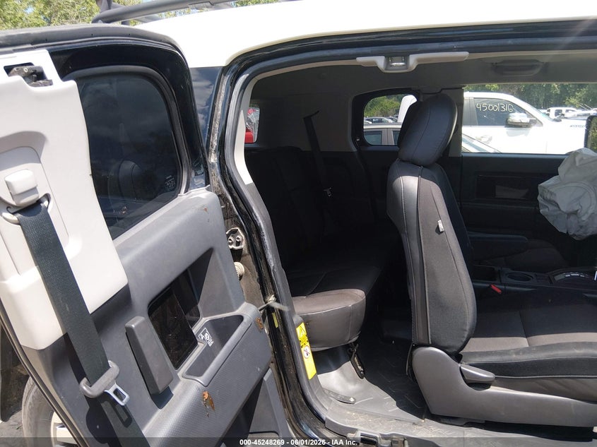 2014 Toyota Fj cruiser VIN JTEBU4BF4EK208332 IAAI salvage auction — RIGHT FRONT, Salvage Title, sold $8,900 on 2026-07-05 (photo 8)